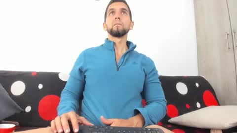 Snapshot of juleslake2 chatting on 12-04-25, 12:14 juleslake2 online show from 12-04-25, 12:14