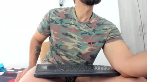 Snapshot of juleslake2 chatting on 01-11-26, 04:12 juleslake2 online show from 01-11-26, 04:12