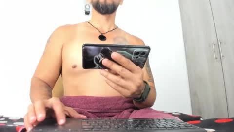 Snapshot of juleslake2 chatting on 01-17-26, 02:05 juleslake2 online show from 01-17-26, 02:05