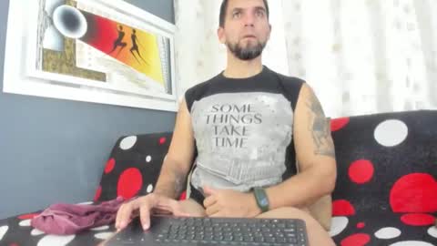 juleslake2 online show from 05-01-26, 05:06