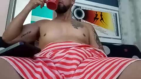 juleslake2 online show from 05-10-26, 02:22