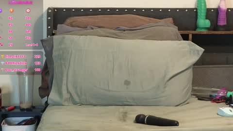 Julesss online show from 01-14-25, 09:45