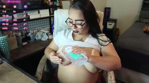 Julesss online show from 10-07-25, 05:15