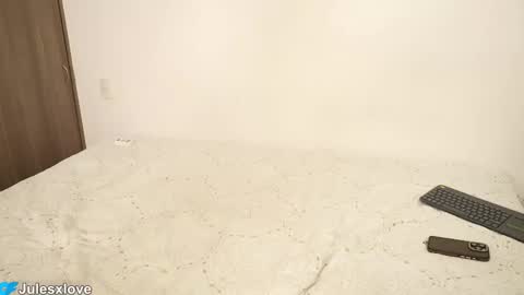 Jules and Dann  Dont forget to give us thumps up online show from 02-19-26, 02:02