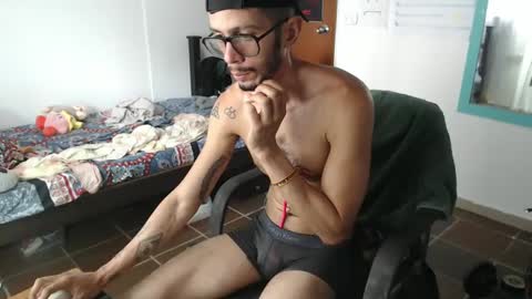 Julfigo online show from 01-16-25, 04:28