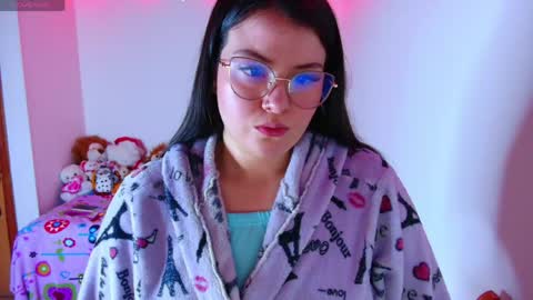 Juliana online show from 05-10-26, 02:17