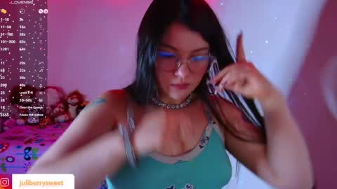 Juliana online show from 05-14-26, 03:13