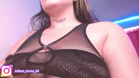 Snapshot of juli_69 chatting on 12-16-24, 10:24 Juliana Torres online show from 12-16-24, 10:24