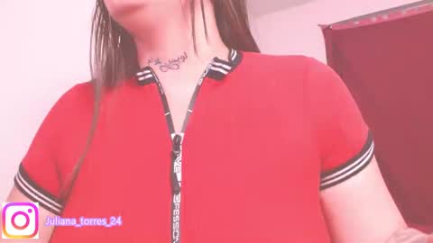 Snapshot of juli_69 chatting on 12-22-24, 11:31 Juliana Torres online show from 12-22-24, 11:31