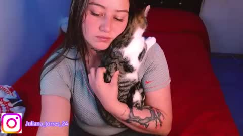 Snapshot of juli_69 chatting on 01-06-25, 11:42 Juliana Torres online show from 01-06-25, 11:42