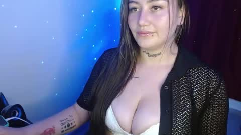 Snapshot of juli_69 chatting on 02-22-25, 03:34 Juliana Torres online show from 02-22-25, 03:34