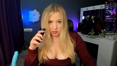 juli kisss online show from 12-24-24, 08:27