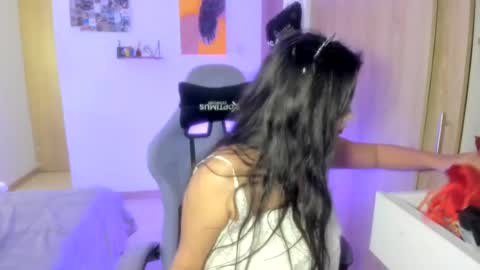 juli_santos_22 online show from 06-13-26, 10:13