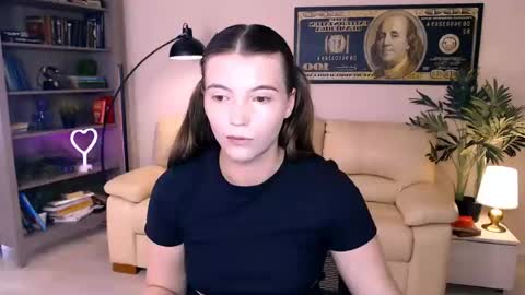 Snapshot of julia485262 chatting on 07-06-26, 10:12 julia485262 online show from 07-06-26, 10:12