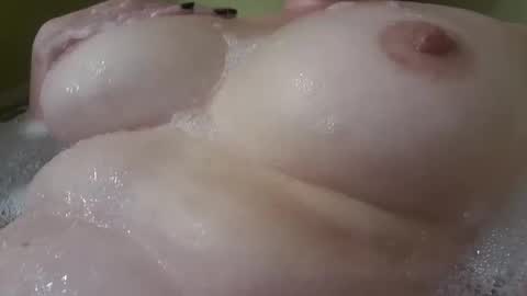 Snapshot of julia988746 chatting on 02-03-25, 06:17 julia988746 online show from 02-03-25, 06:17