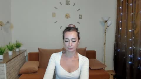 julia__cherry_ online show from 12-22-24, 06:28