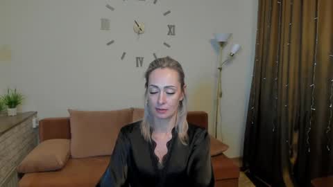 julia__cherry_ online show from 12-29-24, 11:39