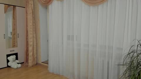 julia__cherry_ online show from 03-01-25, 04:54