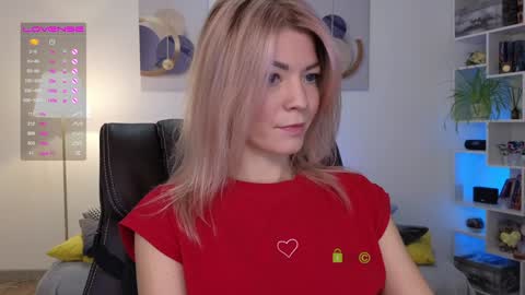 Cute online show from 01-29-25, 05:13