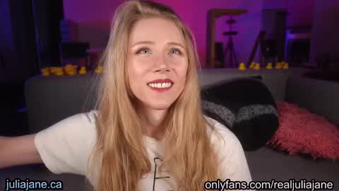 Julia Jane online show from 01-10-26, 03:08