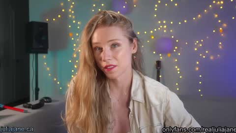 Julia Jane online show from 05-28-26, 02:20