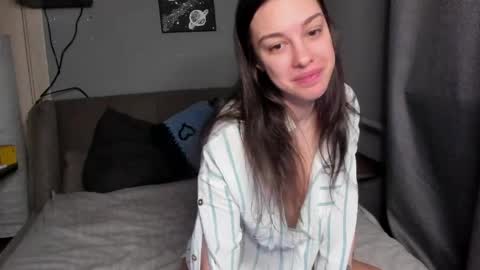 Julia online show from 03-28-26, 12:10