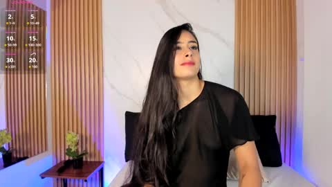 Snapshot of julia_martinezz_ chatting on 04-10-26, 11:37 J U L IA M A R T I N E Z online show from 04-10-26, 11:37
