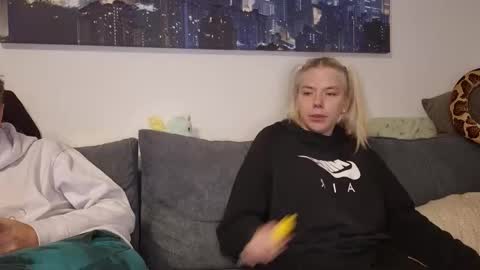 Snapshot of julia_official chatting on 11-09-25, 08:07 julia_official online show from 11-09-25, 08:07