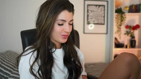 Julia online show from 12-11-24, 01:39