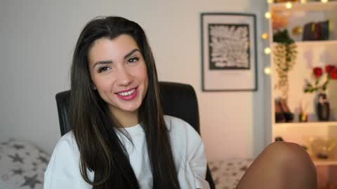 Julia online show from 12-29-24, 12:34