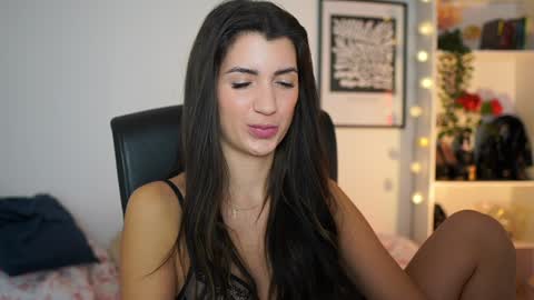 Julia online show from 01-18-25, 12:15