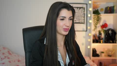 Julia online show from 01-20-25, 12:18