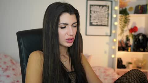 Julia online show from 01-20-25, 03:28