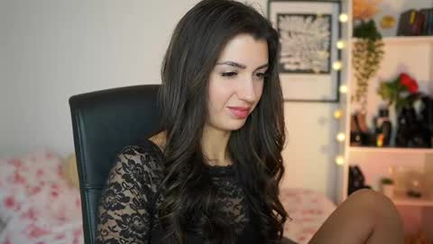 Julia online show from 02-09-25, 05:33