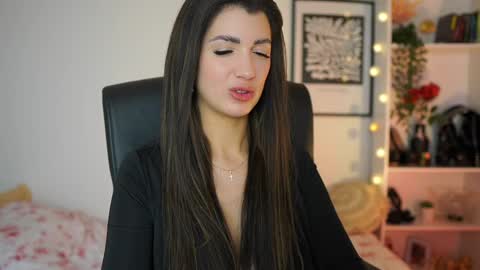 Julia online show from 02-15-25, 12:33