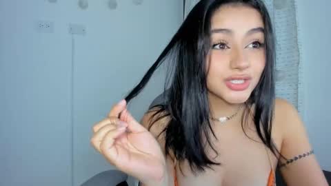 julia_strauns online show from 02-12-25, 05:37