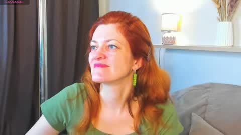 julia_suny online show from 05-19-26, 01:56