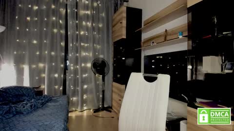 Snapshot of julia_t_mog chatting on 09-13-25, 09:25 julia_t_mog online show from 09-13-25, 09:25