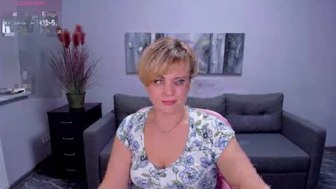 Julia online show from 02-28-25, 01:47