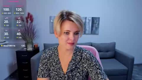 Snapshot of julia_wilsons chatting on 10-04-25, 05:27 Julia online show from 10-04-25, 05:27