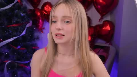 Julia online show from 03-27-26, 04:40