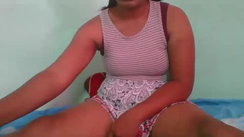 juliah02 online show from 02-20-25, 05:55