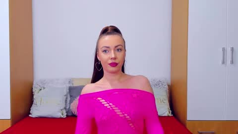 juliahaiee online show from 02-22-25, 09:59