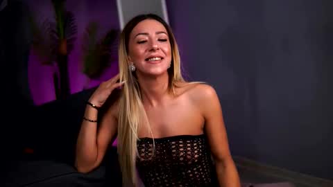 Julia online show from 12-22-25, 04:20