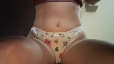 Snapshot of juliamack chatting on 10-15-25, 02:01 JuliaMack online show from 10-15-25, 02:01