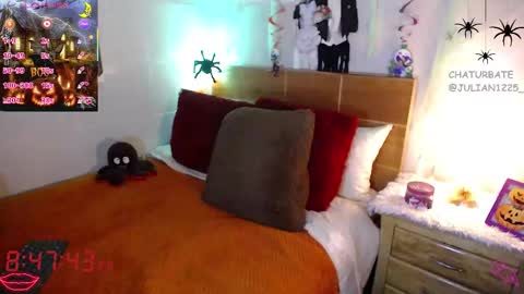 Julian online show from 10-24-25, 01:46