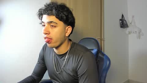 julian billy online show from 11-11-25, 05:40