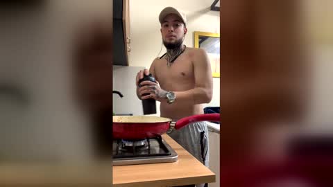 julian_c_p online show from 02-03-26, 12:31