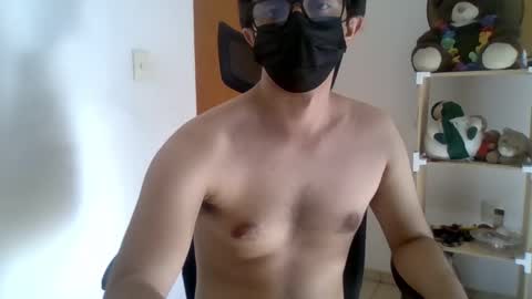 Julian Mora online show from 03-09-25, 10:41