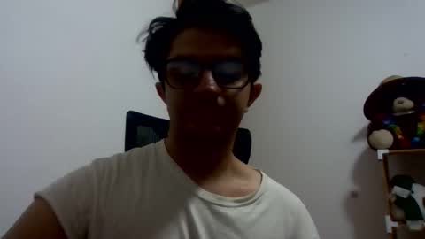 Julian Mora online show from 11-05-25, 10:59